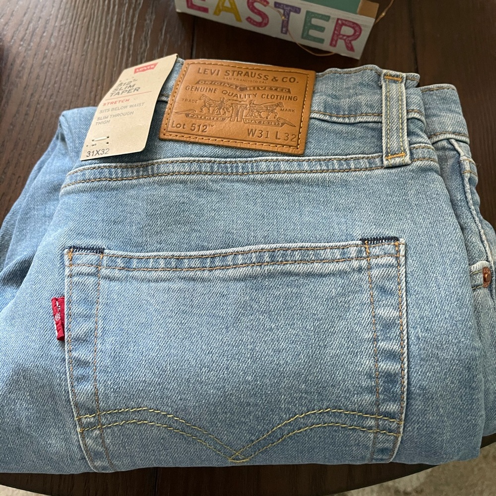 Levi jeans